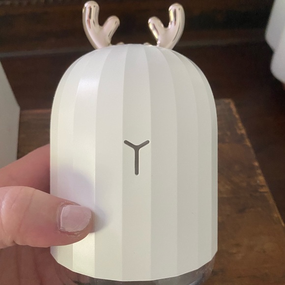 Mini Deer Diffuser - Picture 2 of 5